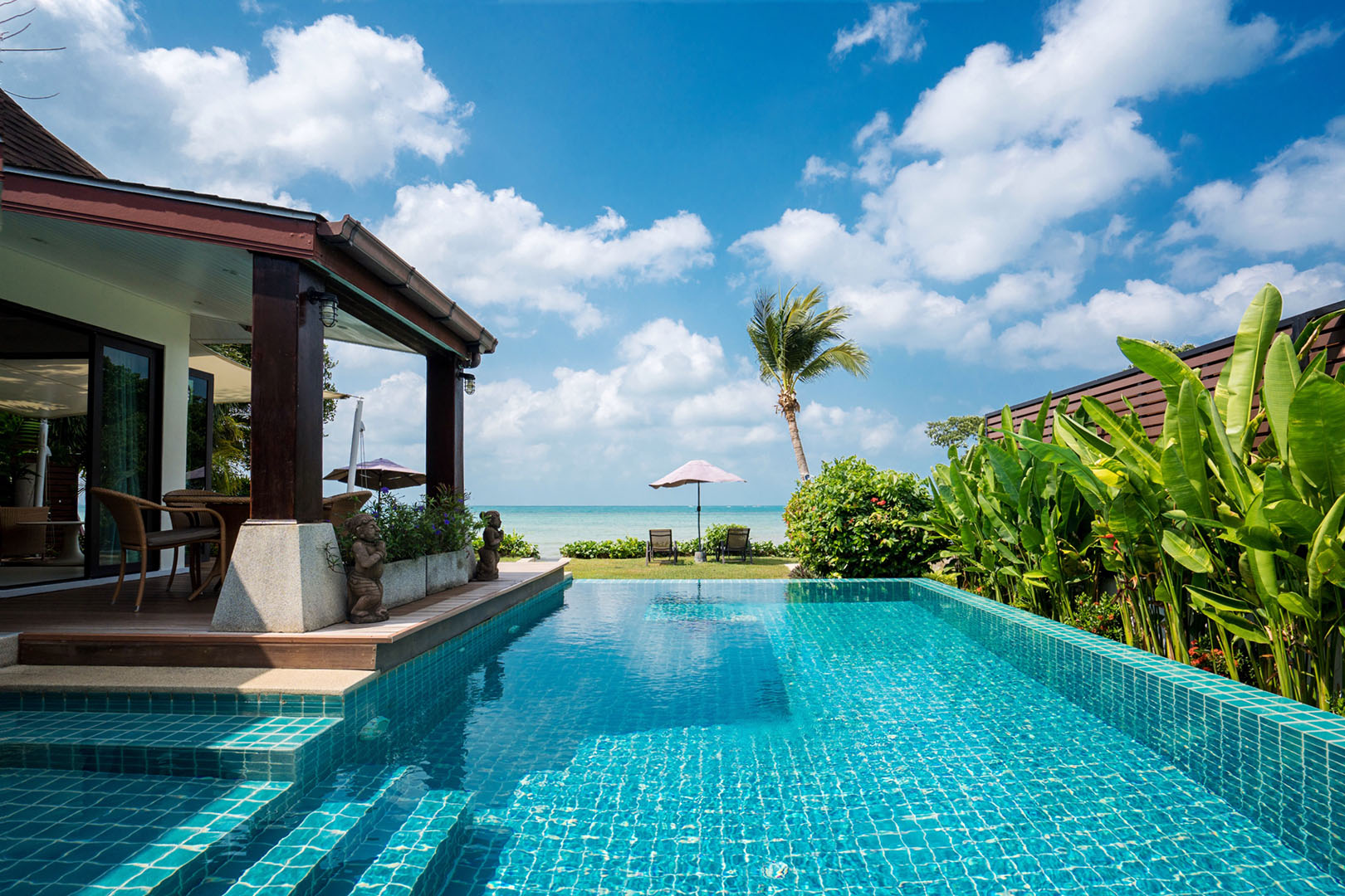 Indu Sunset – Comfortable 4 Bedroom Beachfront Pool Villa in Bang Makham for sale: Indu Sunset – Comfortable 4 Bedroom Beachfront Pool Villa in Bang Makham for sale