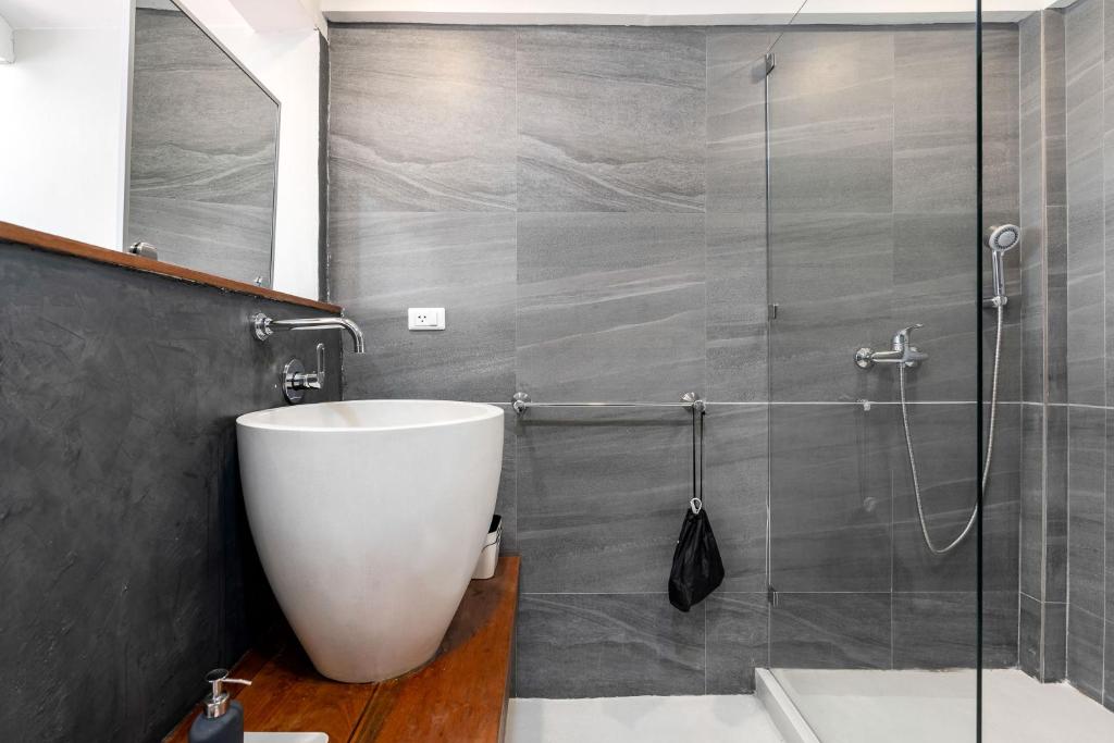 (SOLD) Baan Fishermen Villa – Beachfront Thai-Style Villa in Prime Fisherman’s Village for sale