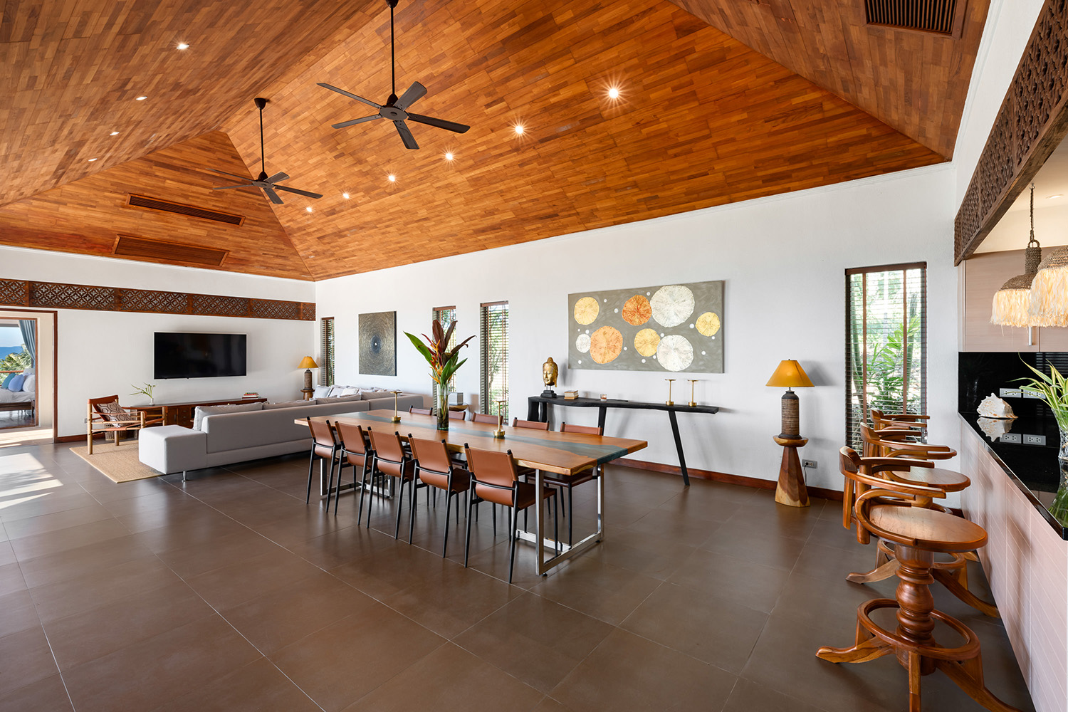 Baan Faa Sai – Renovated 5 Bedroom Seaview Pool Villa in Bangpor for Sale