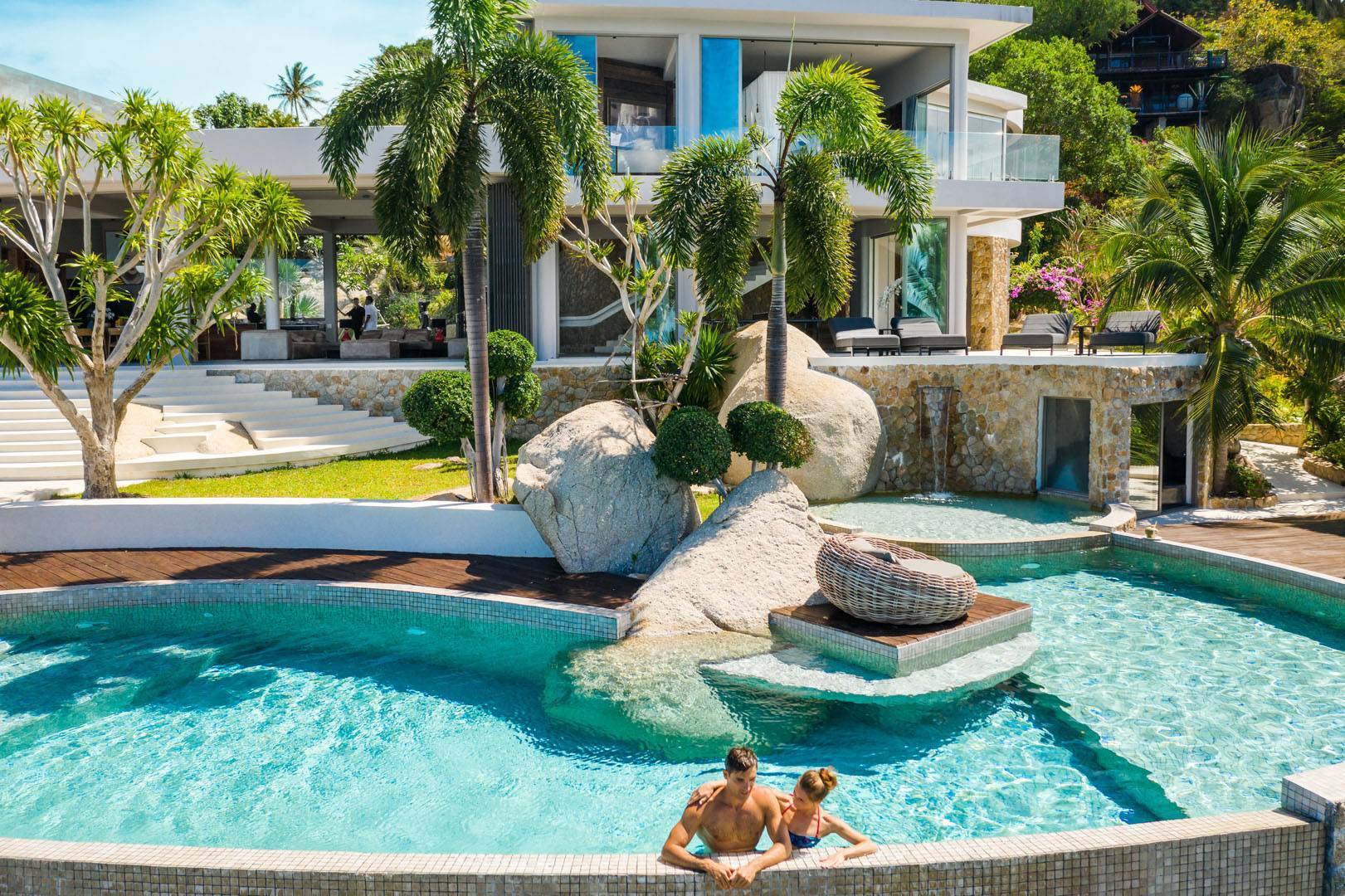 Villa Amaze – The Most Iconic Seaview Villa in Chaweng Noi for sale