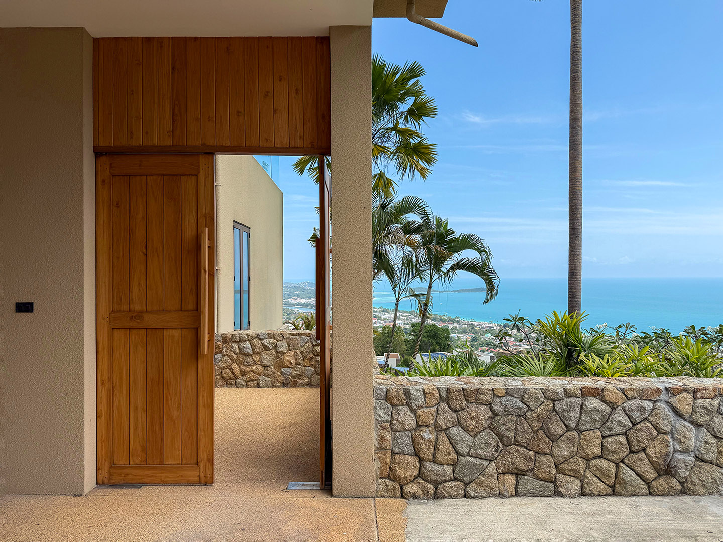 Rockwater Villa Enam – Timeless 4+1 Bedroom Seaview Pool Villa in Chaweng Noi: Rockwater Villa Enam – Timeless 4+1 Bedroom Seaview Pool Villa in Chaweng Noi