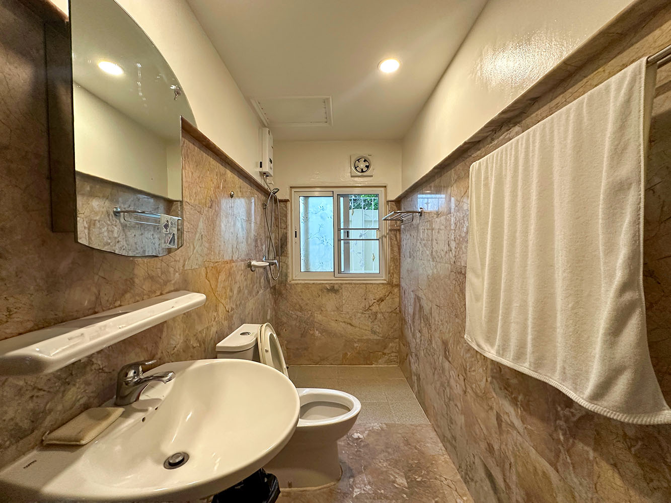 (PRICE REDUCED!) Rare Opportunity 9-Bedroom Beachfront Villa with Redevelopment Potential in Bangpor