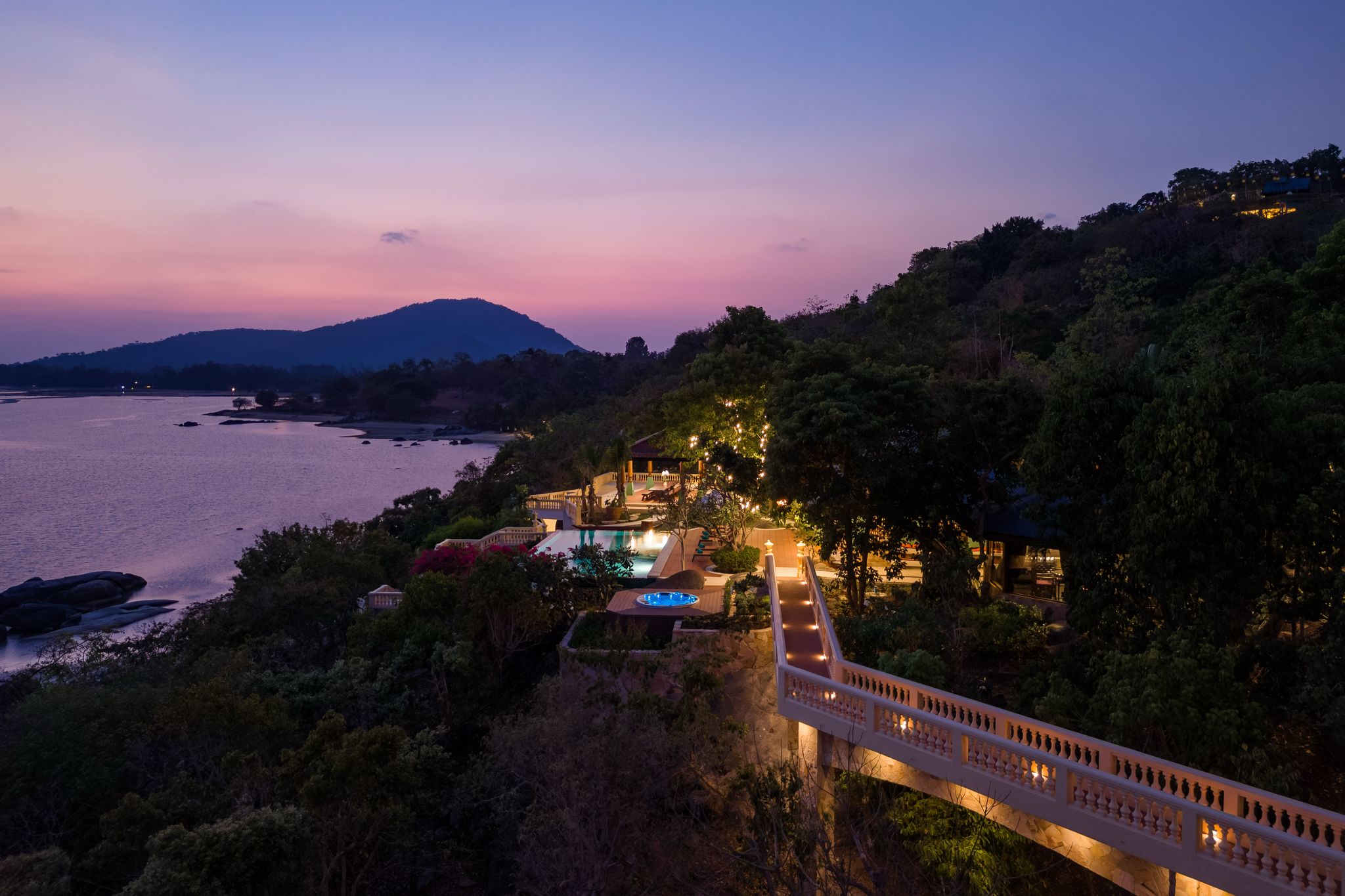 Villa Ladylagoon – Rare 8 Bedroom Beachfront villa in Laem Set for sale