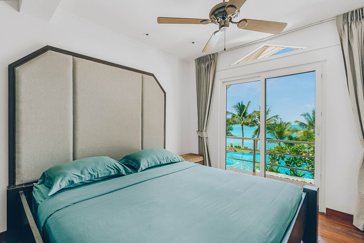 Tongson Beachfront Villa – 3 Bedroom Beachfront Villa in Tongson Bay for Sale: Tongson Beachfront Villa – 3 Bedroom Beachfront Villa in Tongson Bay for Sale
