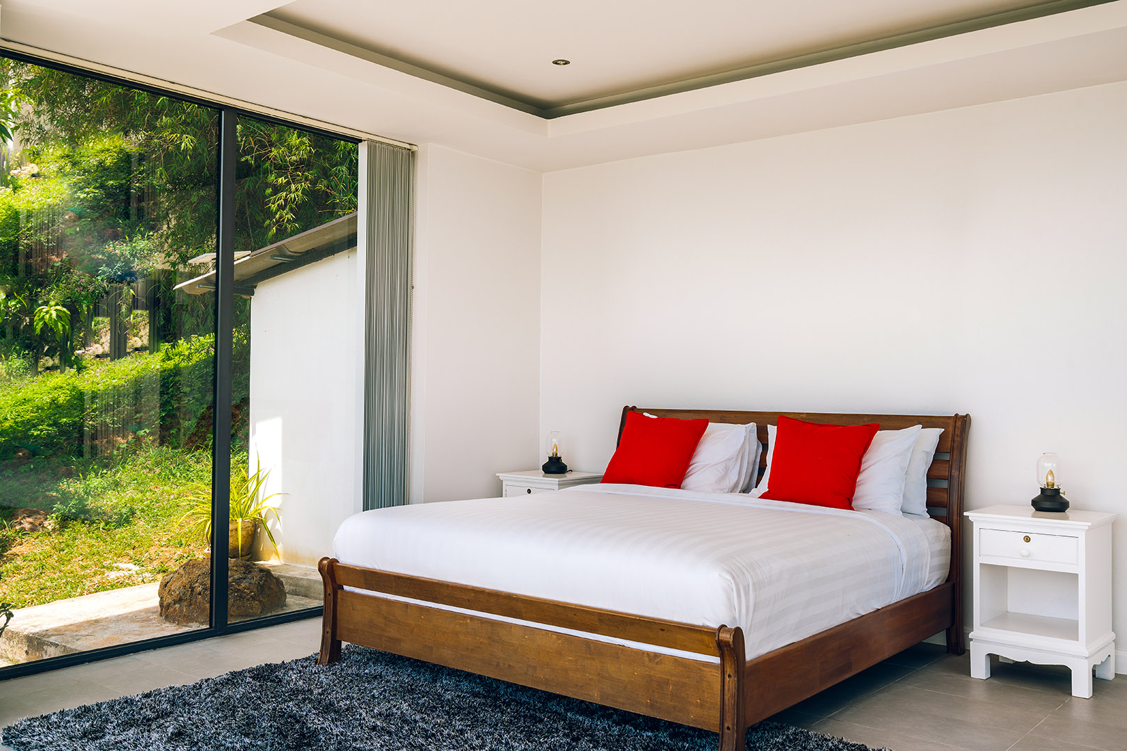 The Peak – Cliffside 5 Bedroom 6 Bathroom Seaview Villa in Bangpor for sale