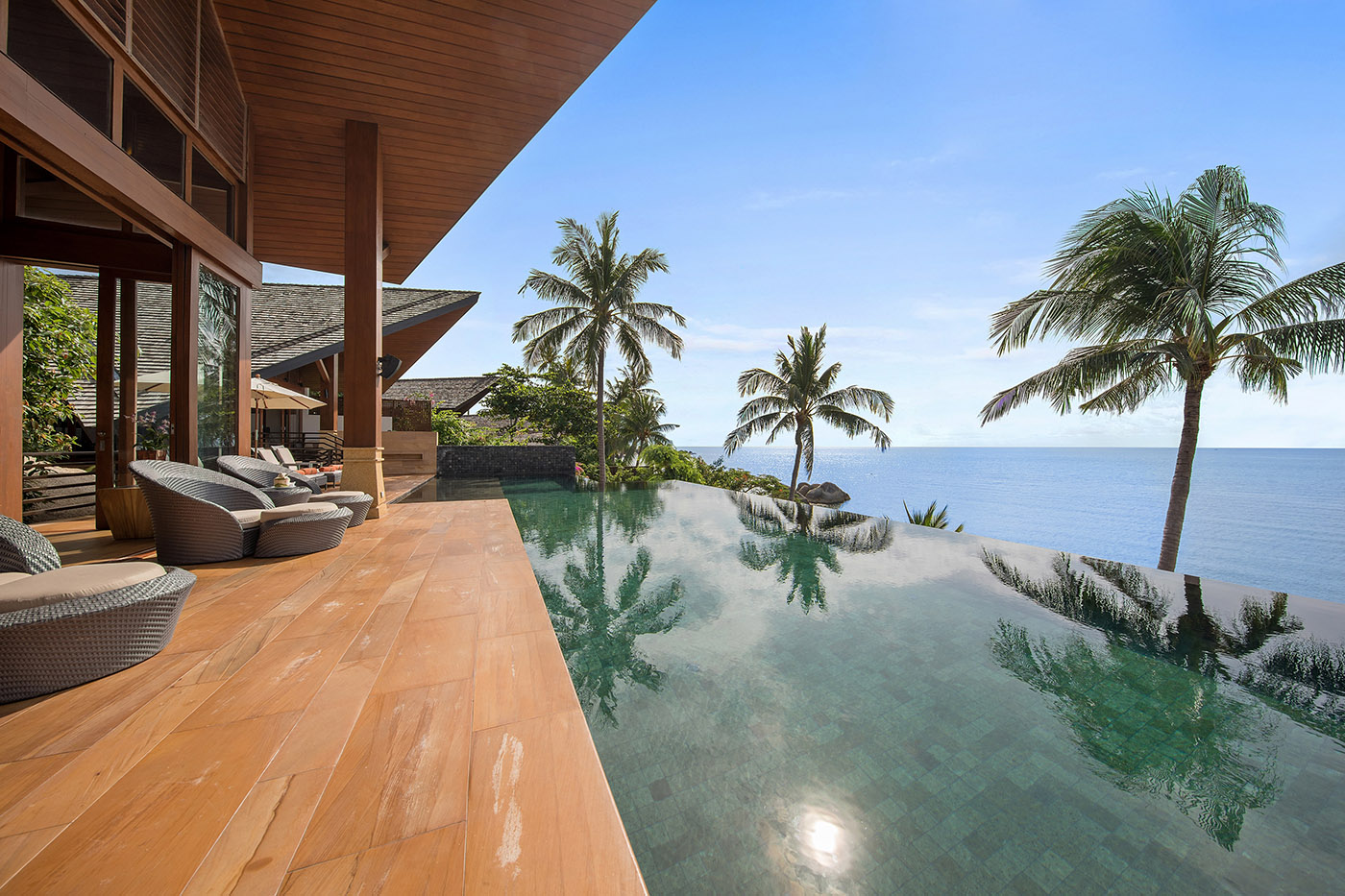 Unique beachfront villa Baan Hinta 