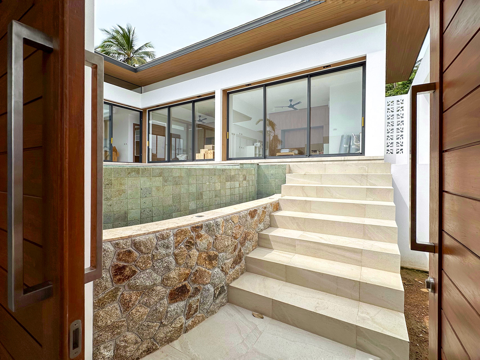 Samui Grand Park Hill – Last Unit 3 Bedroom Garden Villa in Maenam for sale