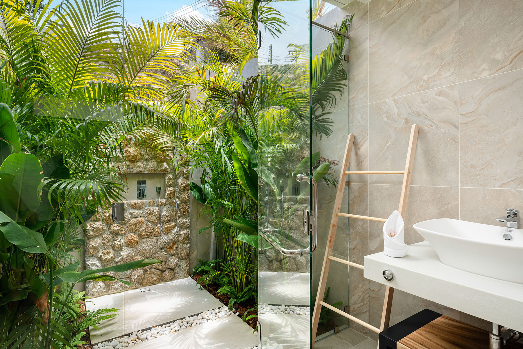 (SOLD) Villa Kelapa – Exquisite 4 Bedroom Seaview Pool Villa in Bophut for sale