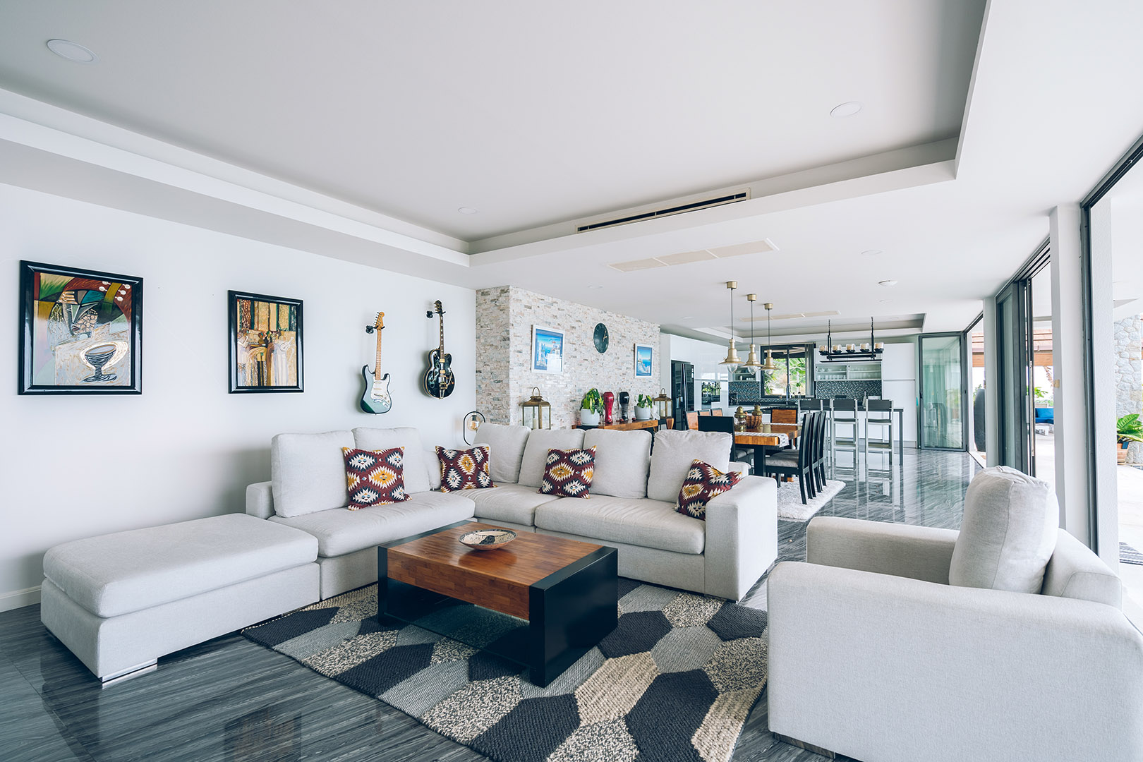 The Peak – Cliffside 5 Bedroom 6 Bathroom Seaview Villa in Bangpor for sale