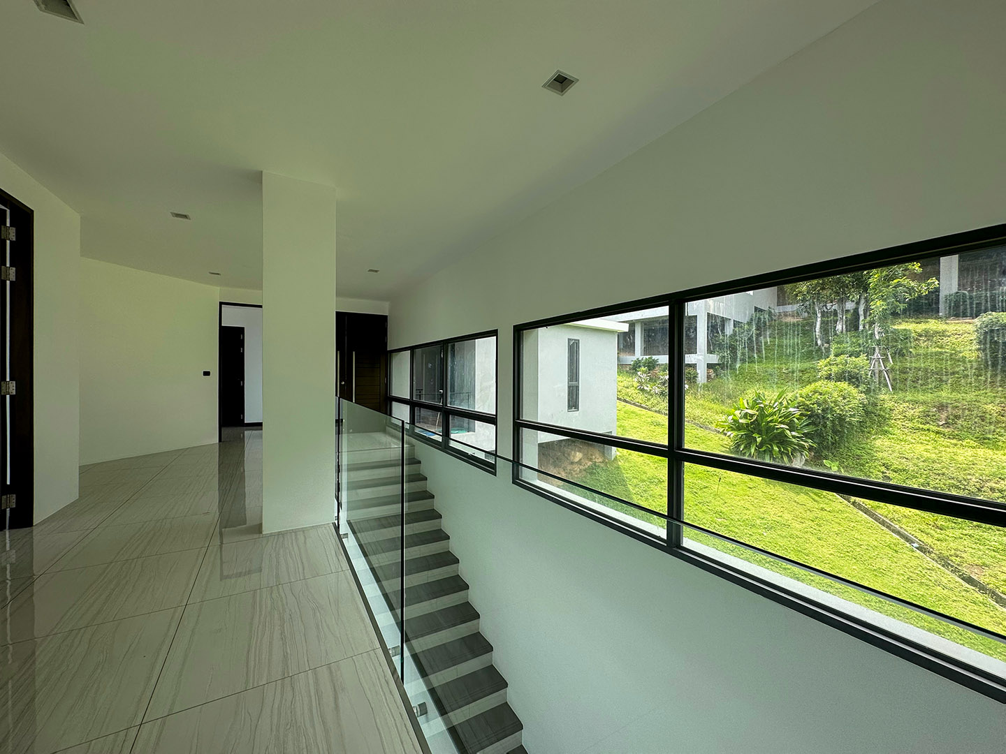 Verano Residence - Quality 4+1 Bedroom Seaview Pool Villa in Chaweng Noi for Sale