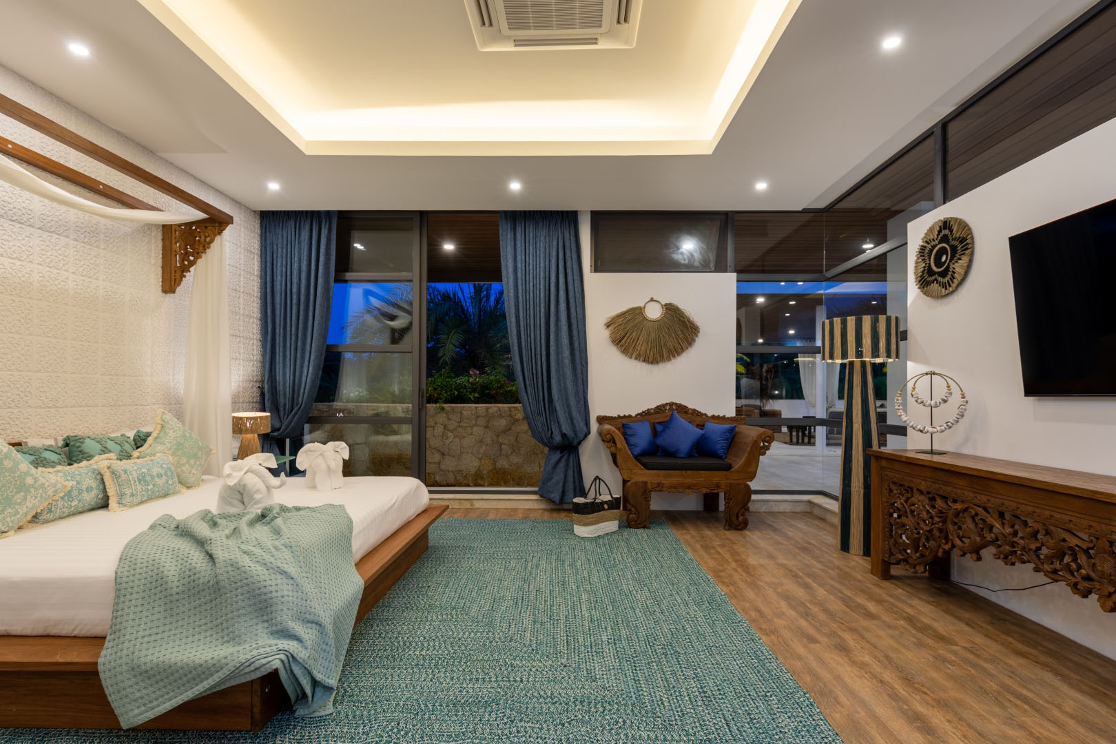 Villa Riverside – Luxury 5 Bedroom Balinese Tropical Retreat in Maenam for sale: Villa Riverside – Luxury 5 Bedroom Balinese Tropical Retreat in Maenam for sale