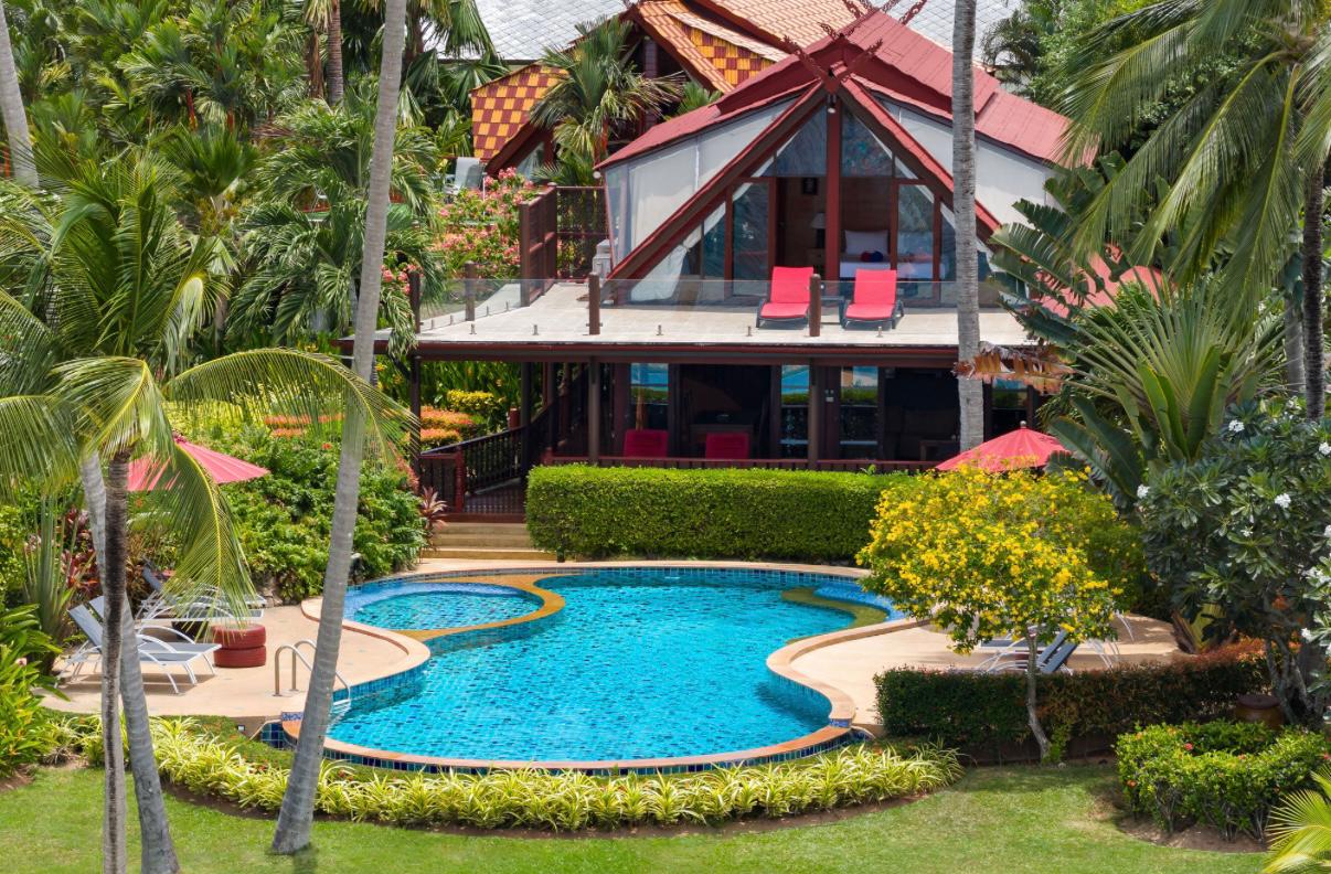 (PRICE REDUCED!) Villa Coconut Paradise – Authentic Teak 4 Bedroom Beachside Villa in Bang Por: Villa Coconut Paradise – Authentic Teak 4 Bedroom Beachside Villa in Bang Por