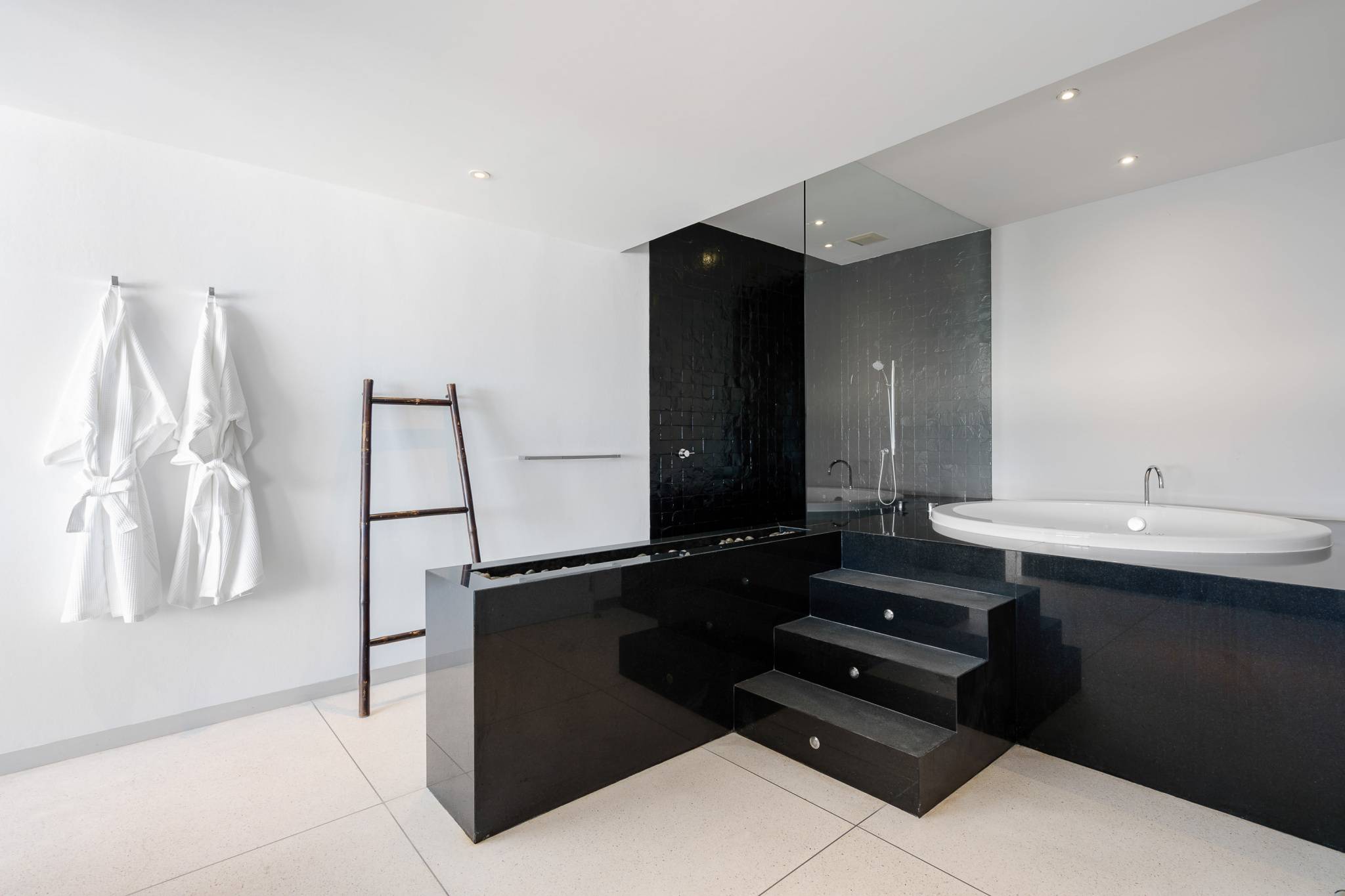 (SOLD) Luxury 1 Bedroom Seaview Apartment with Private Pool in 5* Resort for sale