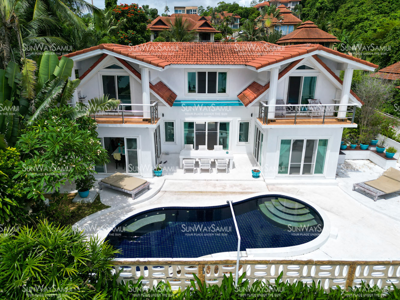 Tongson Beachfront Villa – 3 Bedroom Beachfront Villa in Tongson Bay for Sale