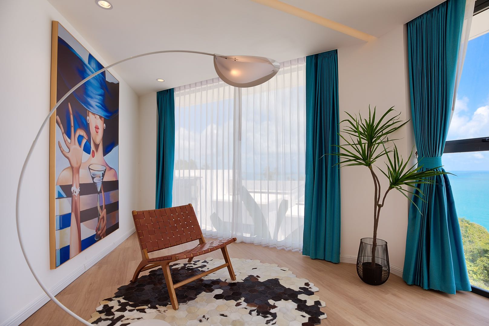 The Wave 2 - Urbane 5 Bedroom Seaview Pool Villa in Chaweng Noi for sale