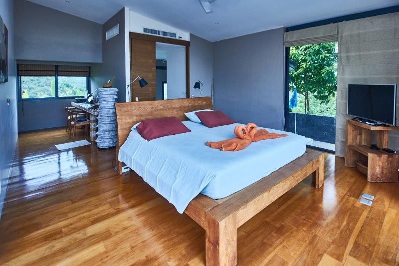 Architecturally Stunning Villa with Spectacular Ocean and Mountain View