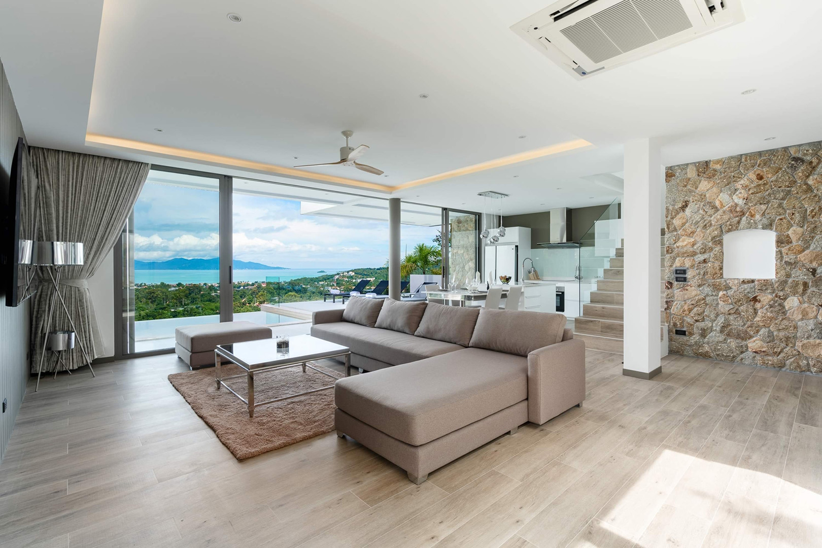 Sophisticated 3+1 Bedroom Seaview Pool Villa in Bophut for Sale