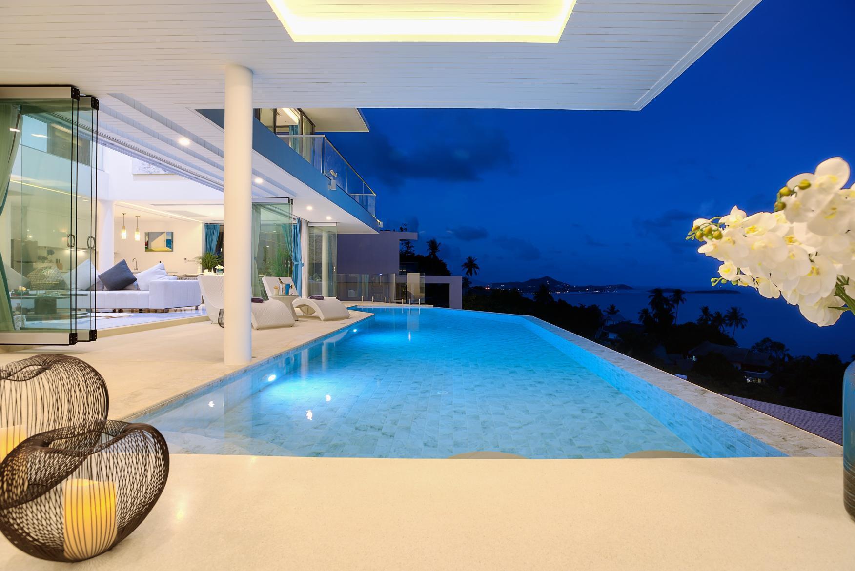 The Wave 2 - Urbane 5 Bedroom Seaview Pool Villa in Chaweng Noi for sale