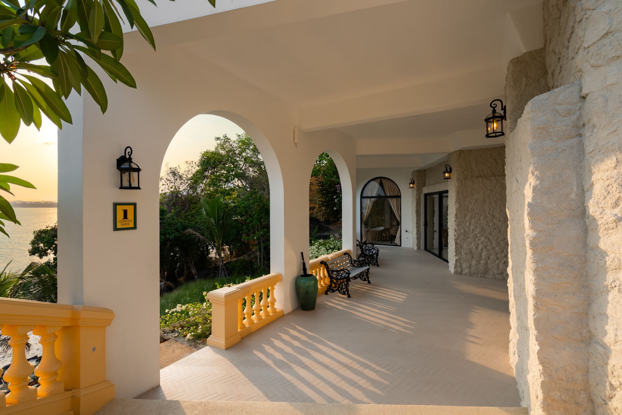 Villa Ladylagoon – Rare 8 Bedroom Beachfront villa in Laem Set for sale