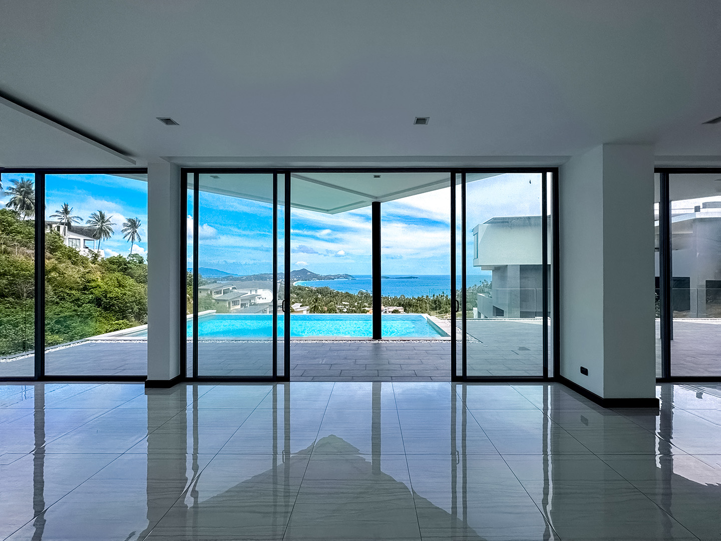 Verano Residence - Quality 4+1 Bedroom Seaview Pool Villa in Chaweng Noi for Sale