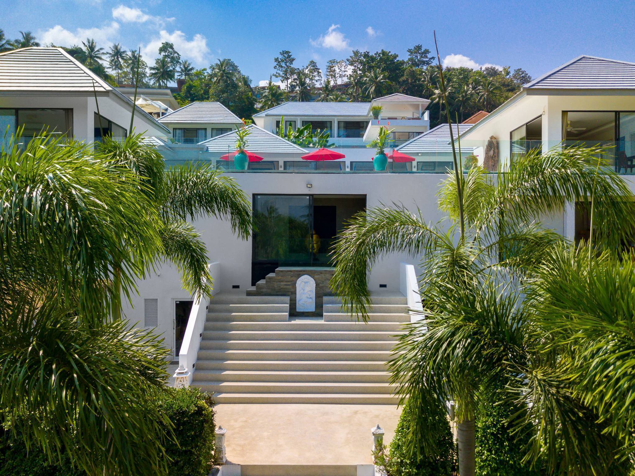 (SOLD) Villa White Lotus - Luxury 7 bedroom Seaview Villa in Maenam for sale