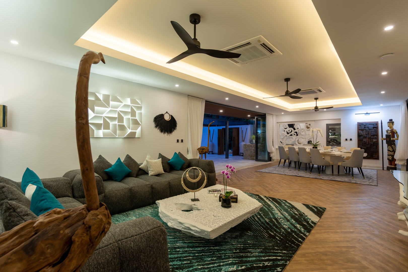 Villa Riverside – Luxury 5 Bedroom Balinese Tropical Retreat in Maenam for sale: Villa Riverside – Luxury 5 Bedroom Balinese Tropical Retreat in Maenam for sale
