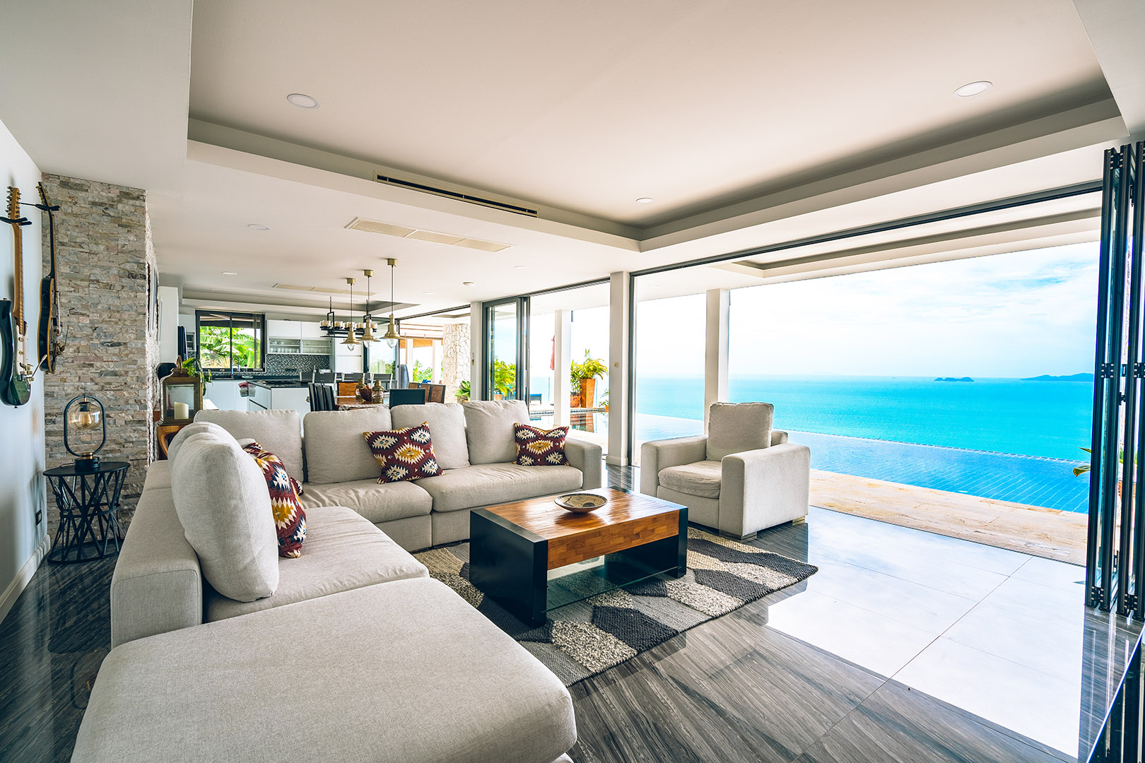 The Peak – Cliffside 5 Bedroom 6 Bathroom Seaview Villa in Bangpor for sale