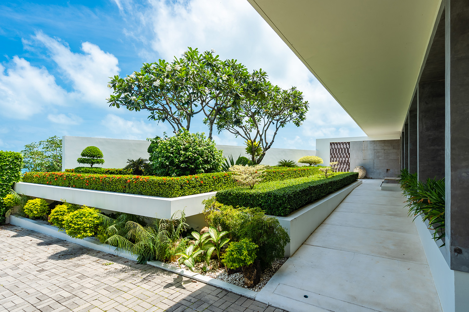 The Finest 5 Bedroom Seaview Pool Villa in Samujana for sale