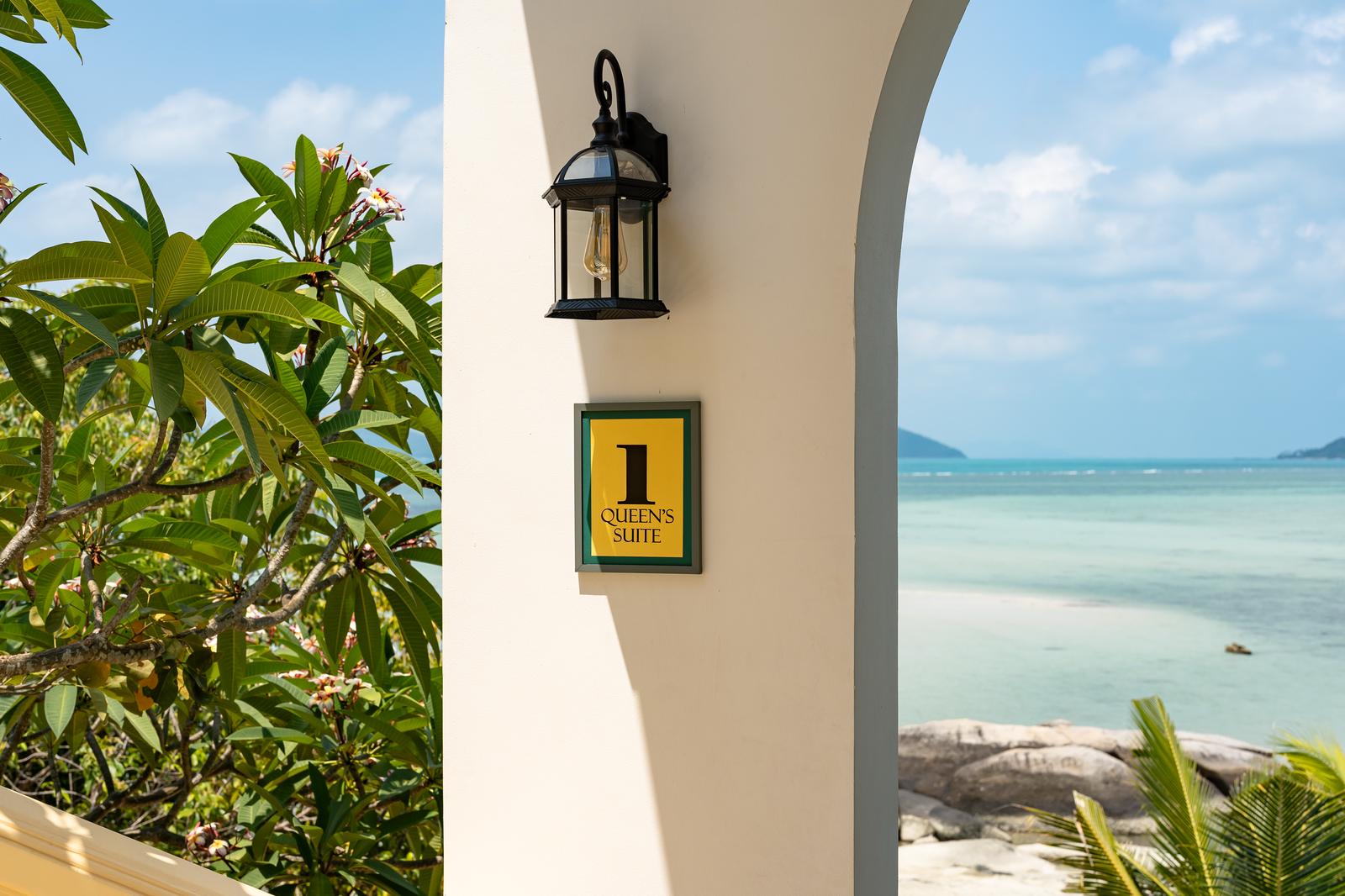 Villa Ladylagoon – Rare 8 Bedroom Beachfront villa in Laem Set for sale