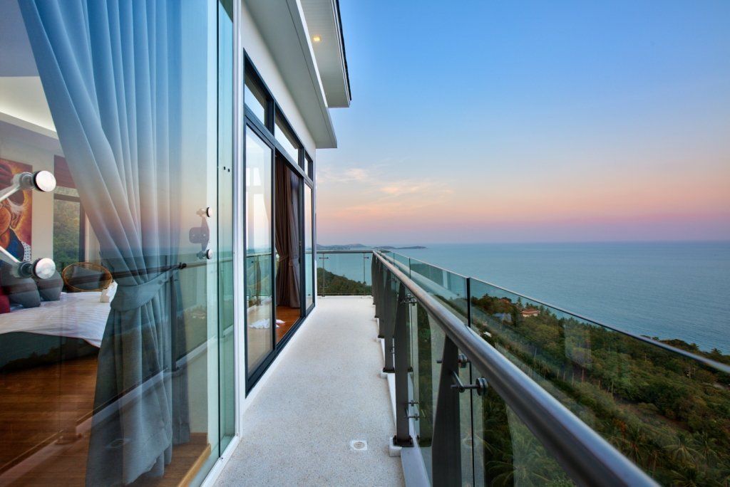 Villa Seawadee – Modern 4 Bedroom Seaview Pool Villa in Chaweng Noi for sale