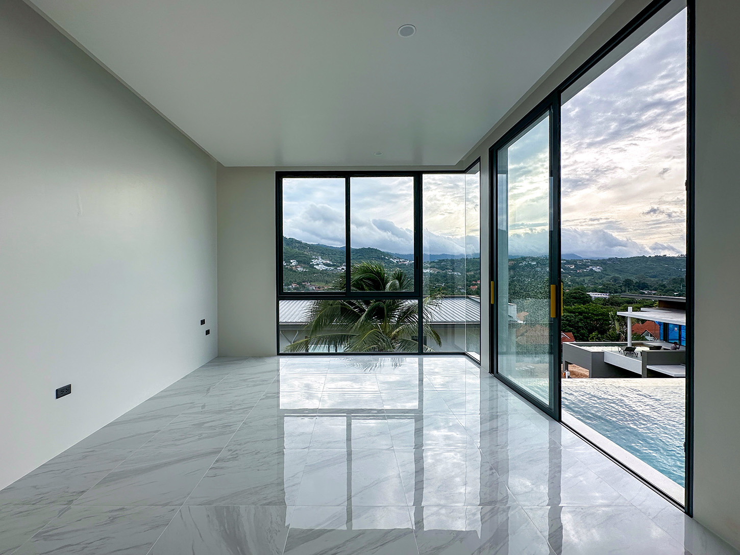 Samui Hillside Village – 3+1 Bedroom Mountain-view Pool Villa in Bophut for sale 