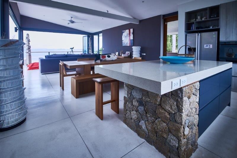 Architecturally Stunning Villa with Spectacular Ocean and Mountain View