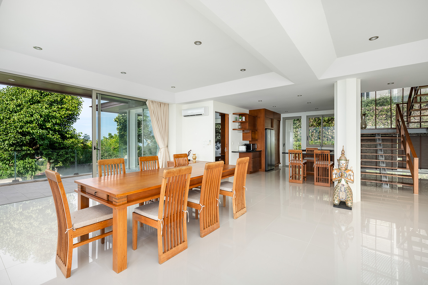 (PRICE REDUCED!) Narai Kiri Villa – Spacious 5 Bedroom Seaview Pool Villa in Plai Laem for sale