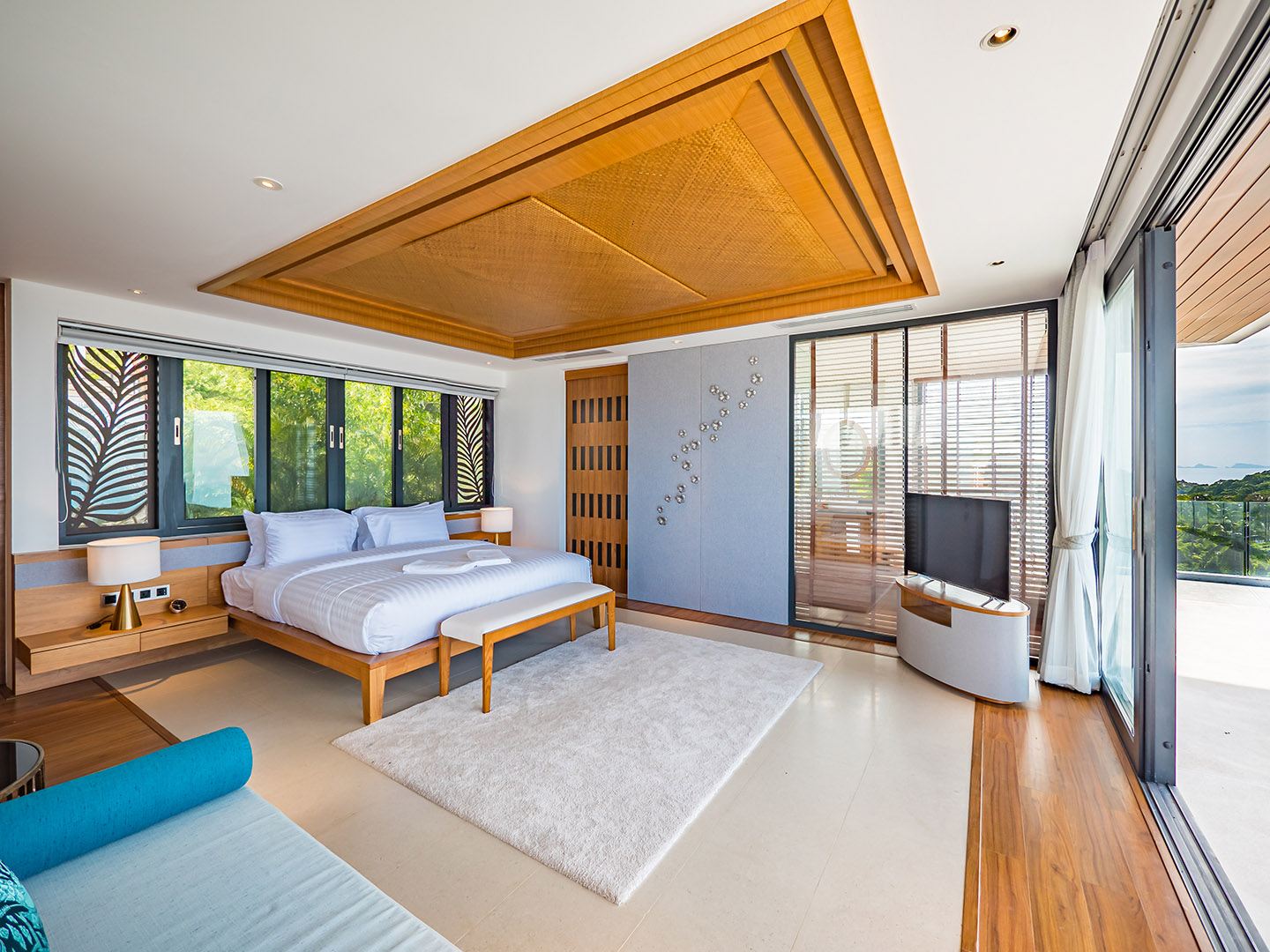 (PRICE REDUCED!) Darika Residence B5 - Dazzling 4 Bedroom Seaview Pool Villa in Bang Por for sale