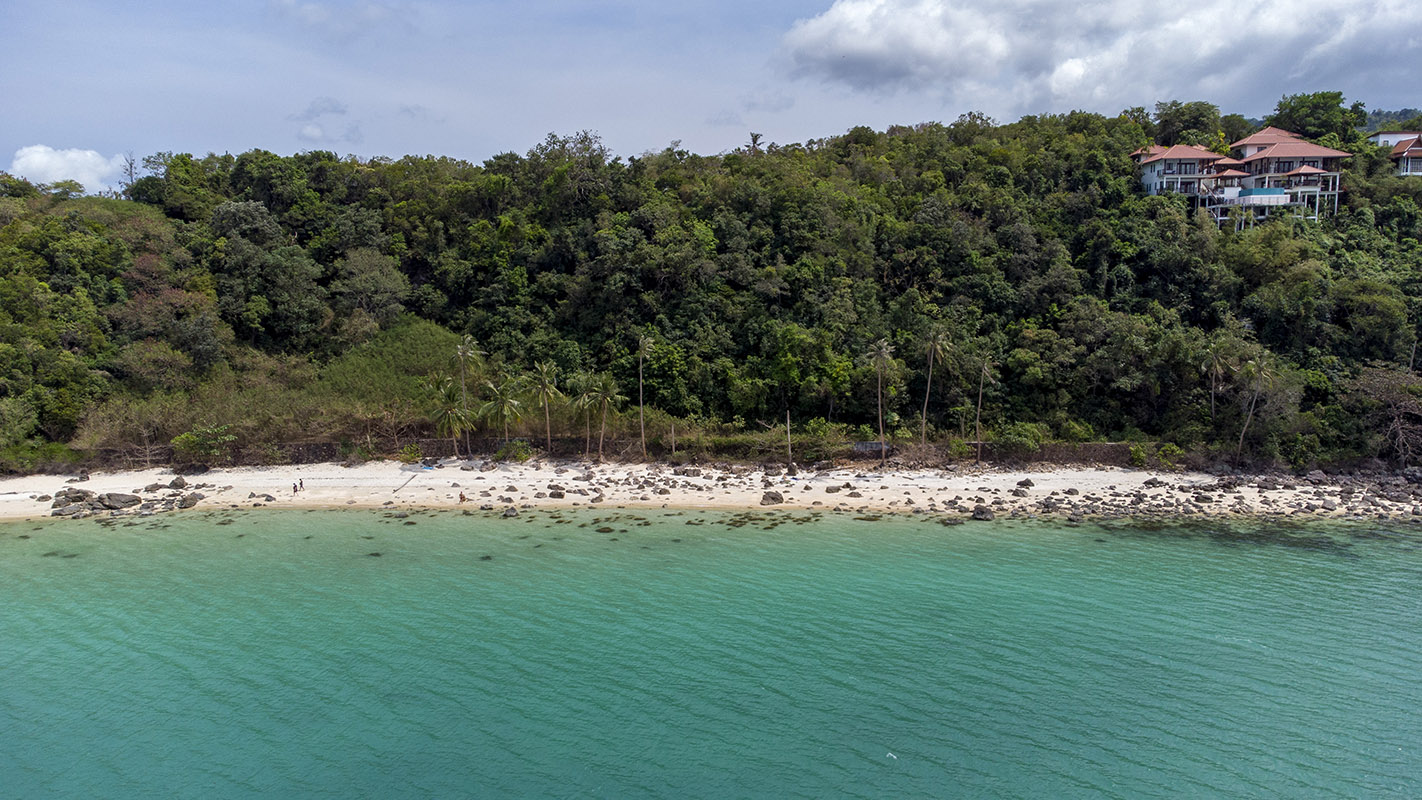 Unique 27 Rai oceanfront land for sale with 250 m beach frontage: Unique 27 Rai oceanfront land for sale with 250 m beach frontage