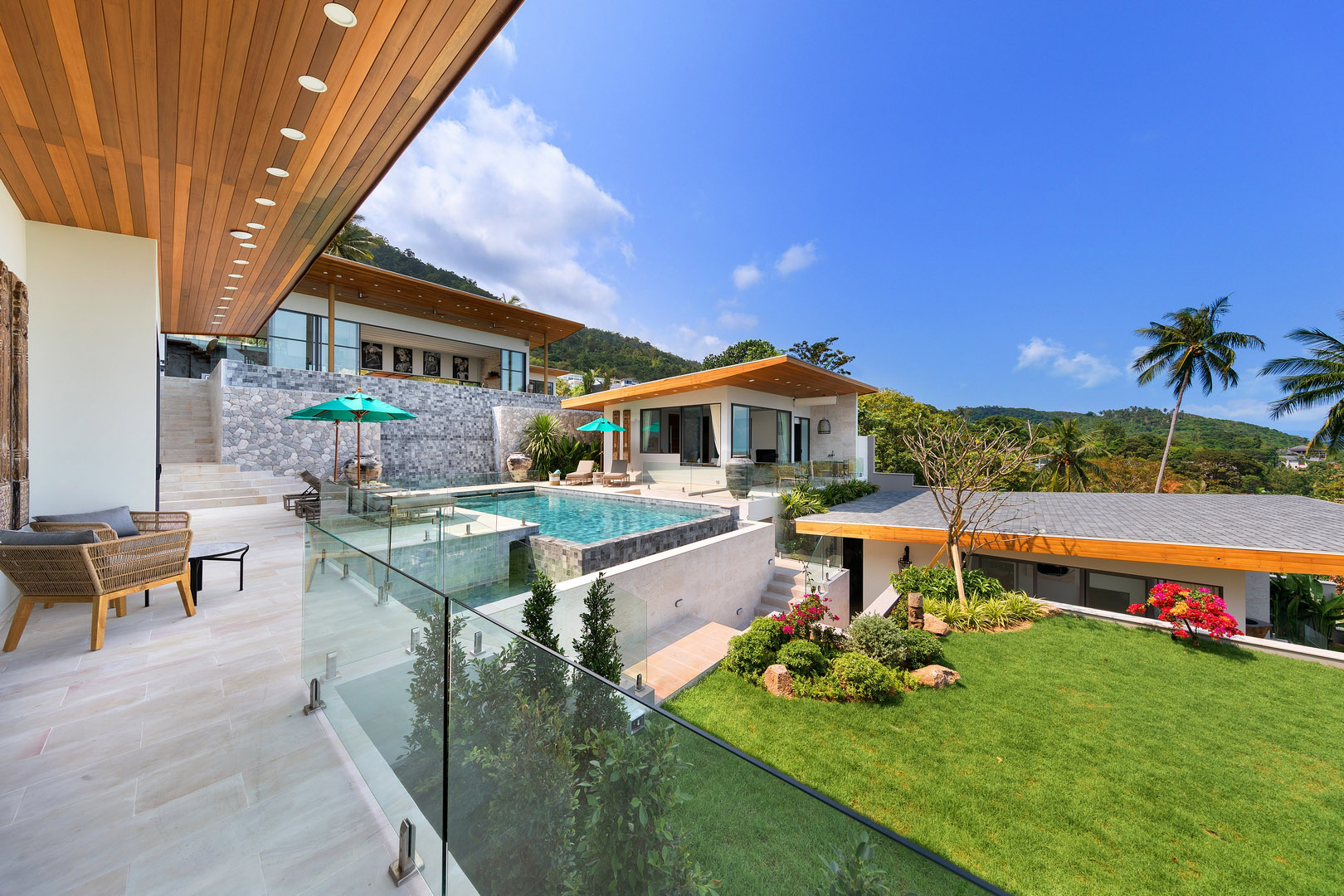 Villa Asi – Astonishing 6 Bedroom Seaview Pool Villa in Chaweng for sale