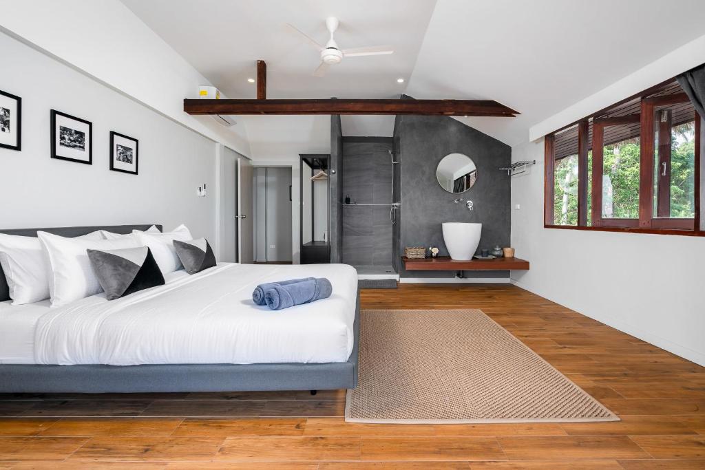 Baan Fishermen Villa – Beachfront Thai-Style Villa in Prime Fisherman’s Village for sale: Baan Fishermen Villa – Beachfront Thai-Style Villa in Prime Fisherman’s Village for sale