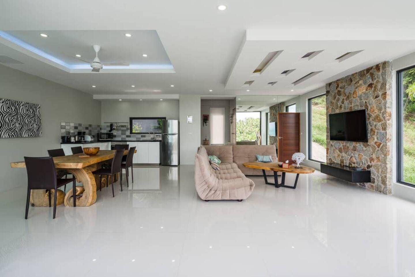 (SOLD) 2 bedrooms private pool apartment for sale in Bophut Hills, Koh Samui. 
