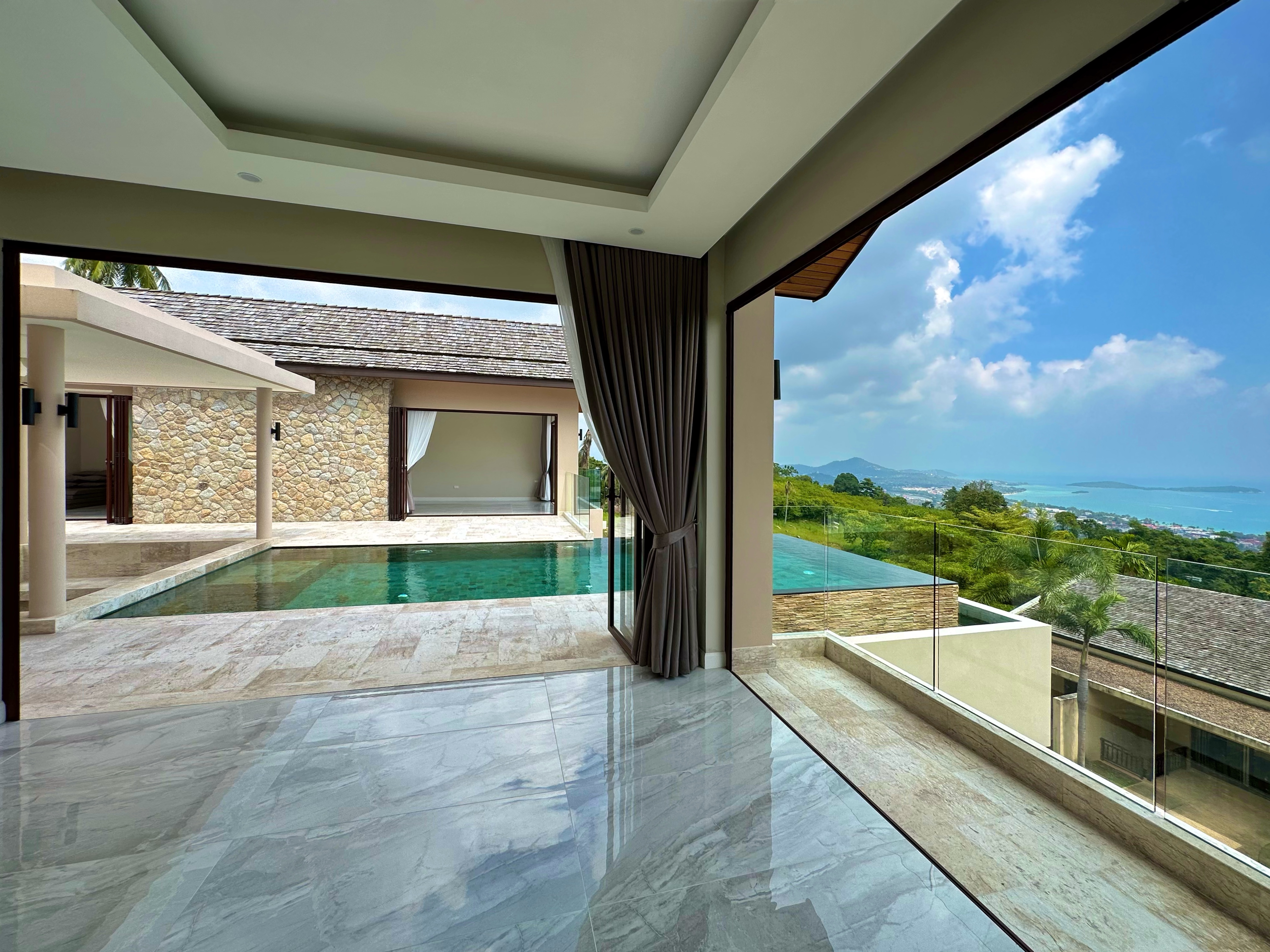 (SOLD) Villa Tujuh - Traditional Tropical 3 Bedroom Seaview Pool Villa in Chaweng Noi For Sale