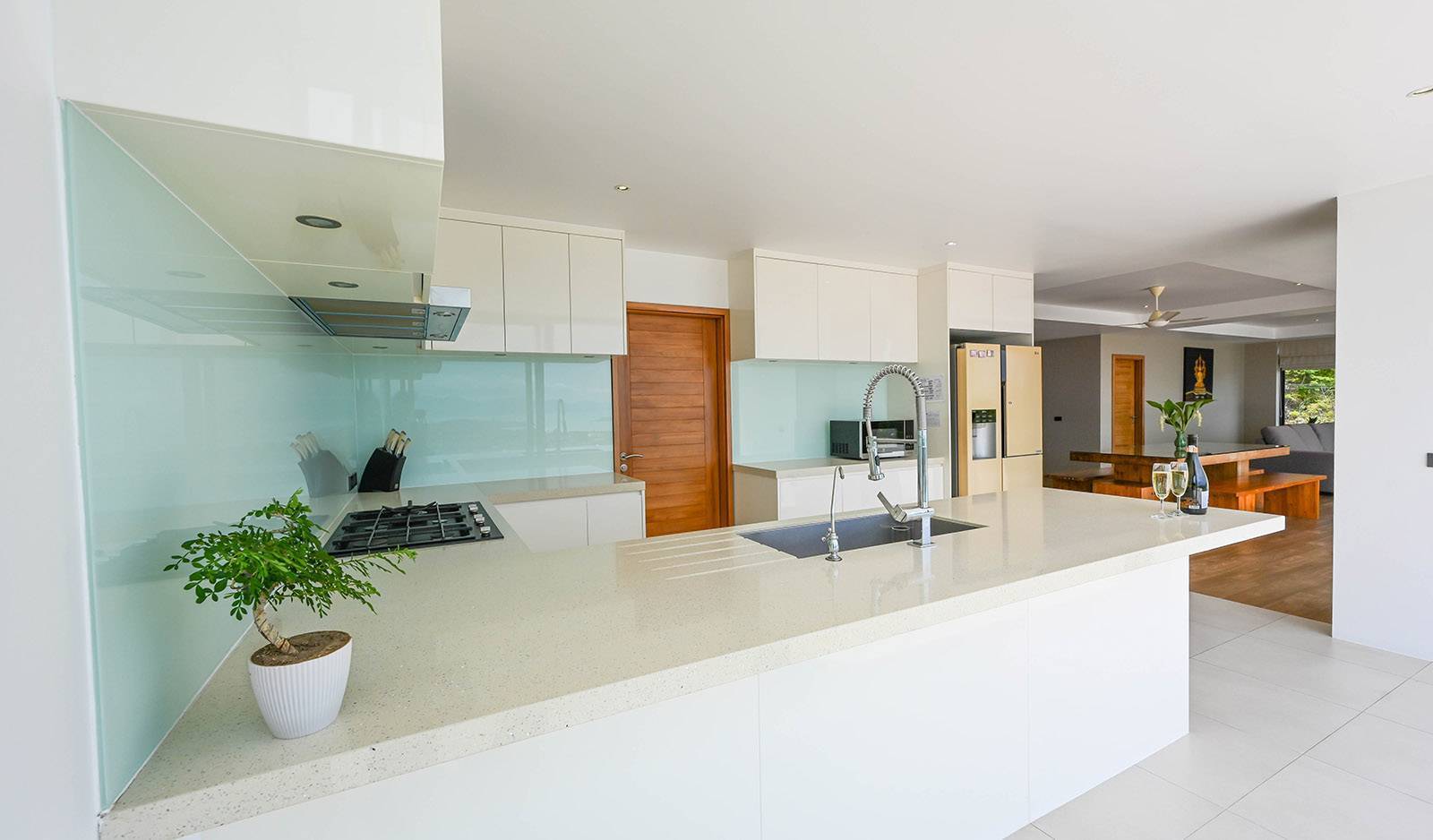 Villa Kelly – Luxury 6 Bedroom Seaview Pool Villa in Plai Laem for sale 