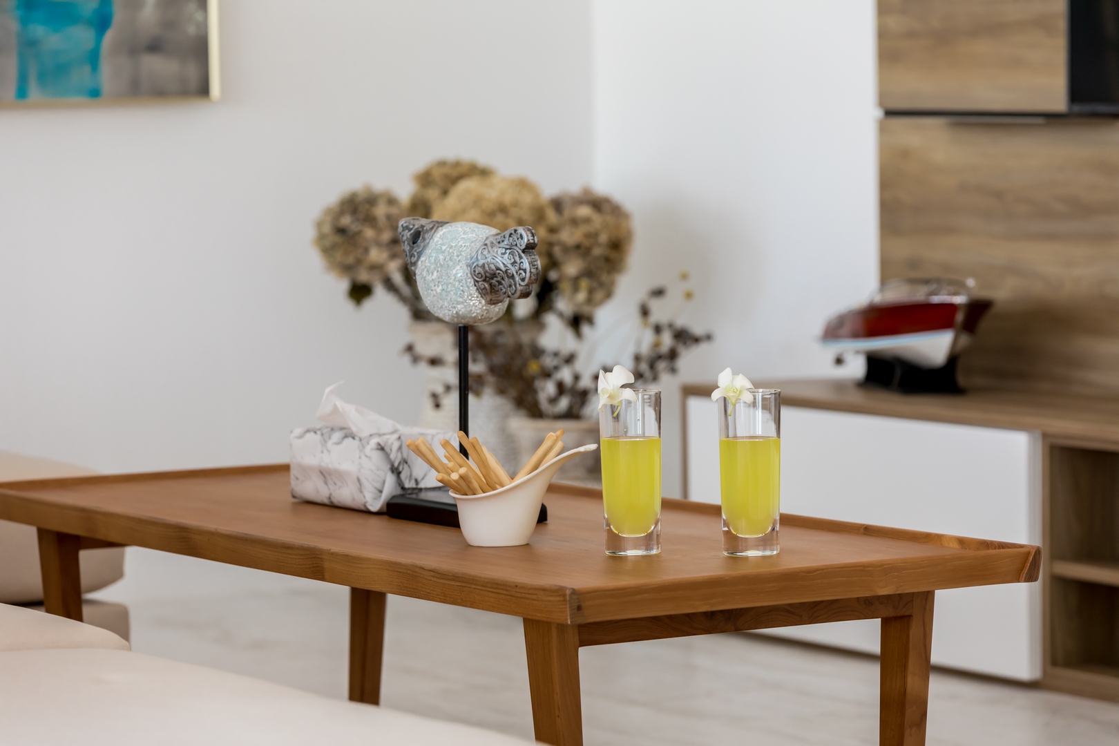 Villa Blue Amber – Exclusive 4-Bedroom Waterfront Pool Villa in Samrong Bay for Rent