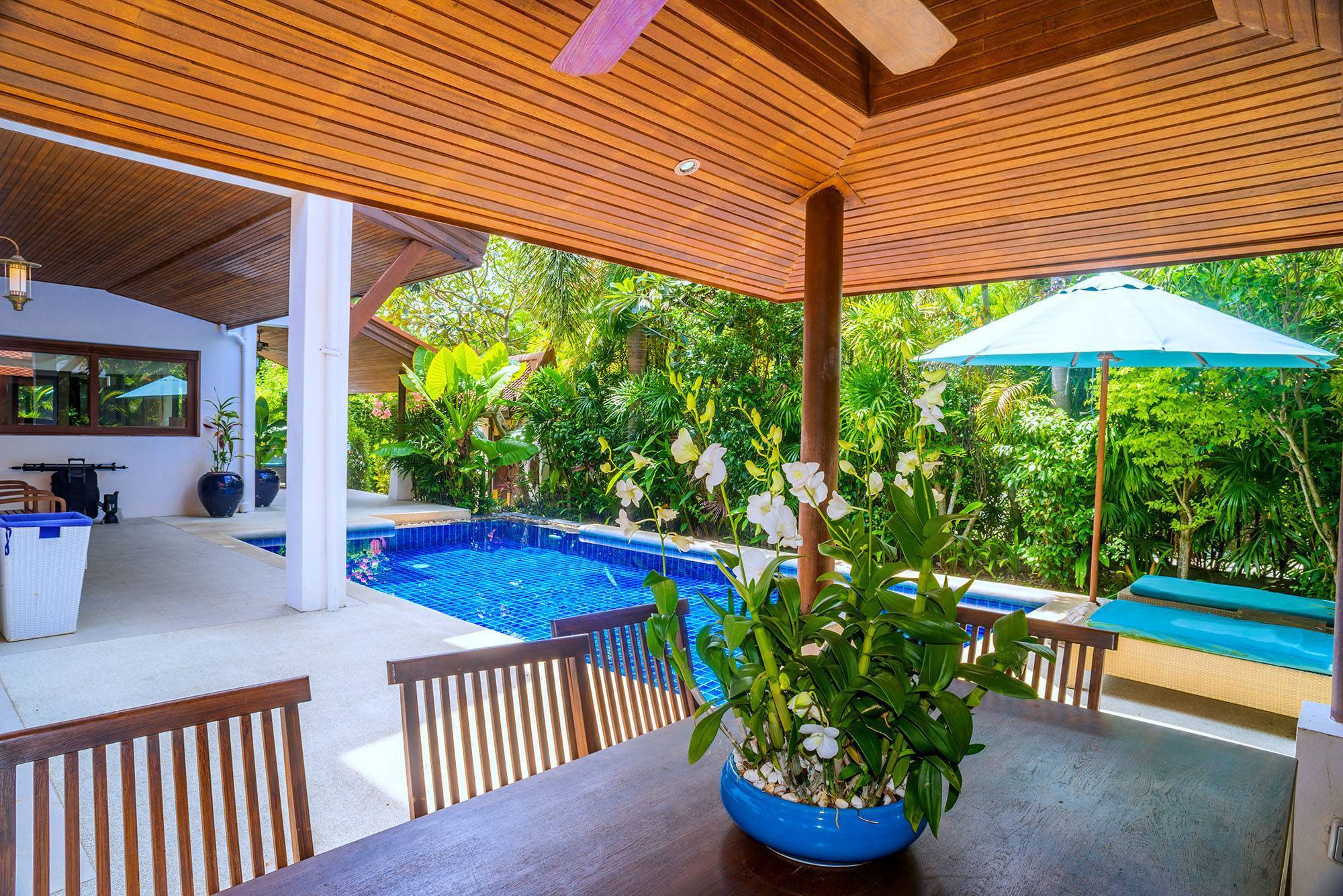 (SOLD) Tropical 4-bedroom beachside villa for sale in Hua Thanon