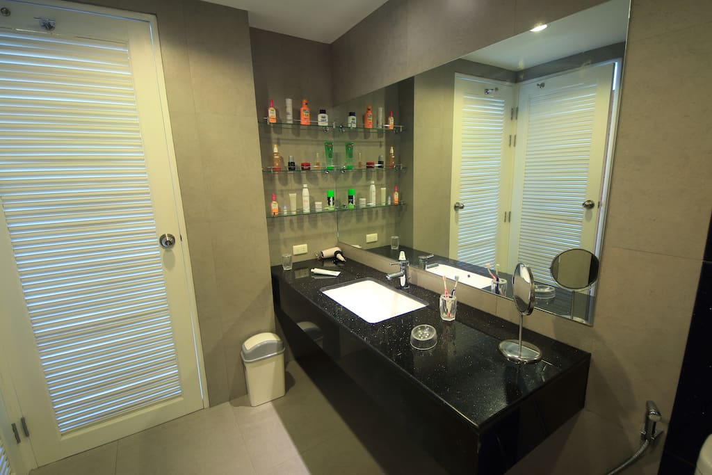 The Bay Seaview Condominium in Plai Laem for sale