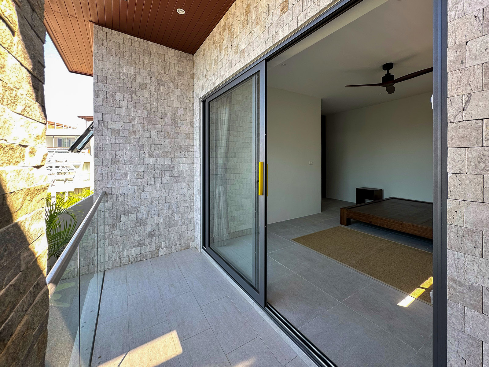 (PRICE REDUCED!) Contemporary 4 Bedroom Seaview Villa in Plai Laem for sale