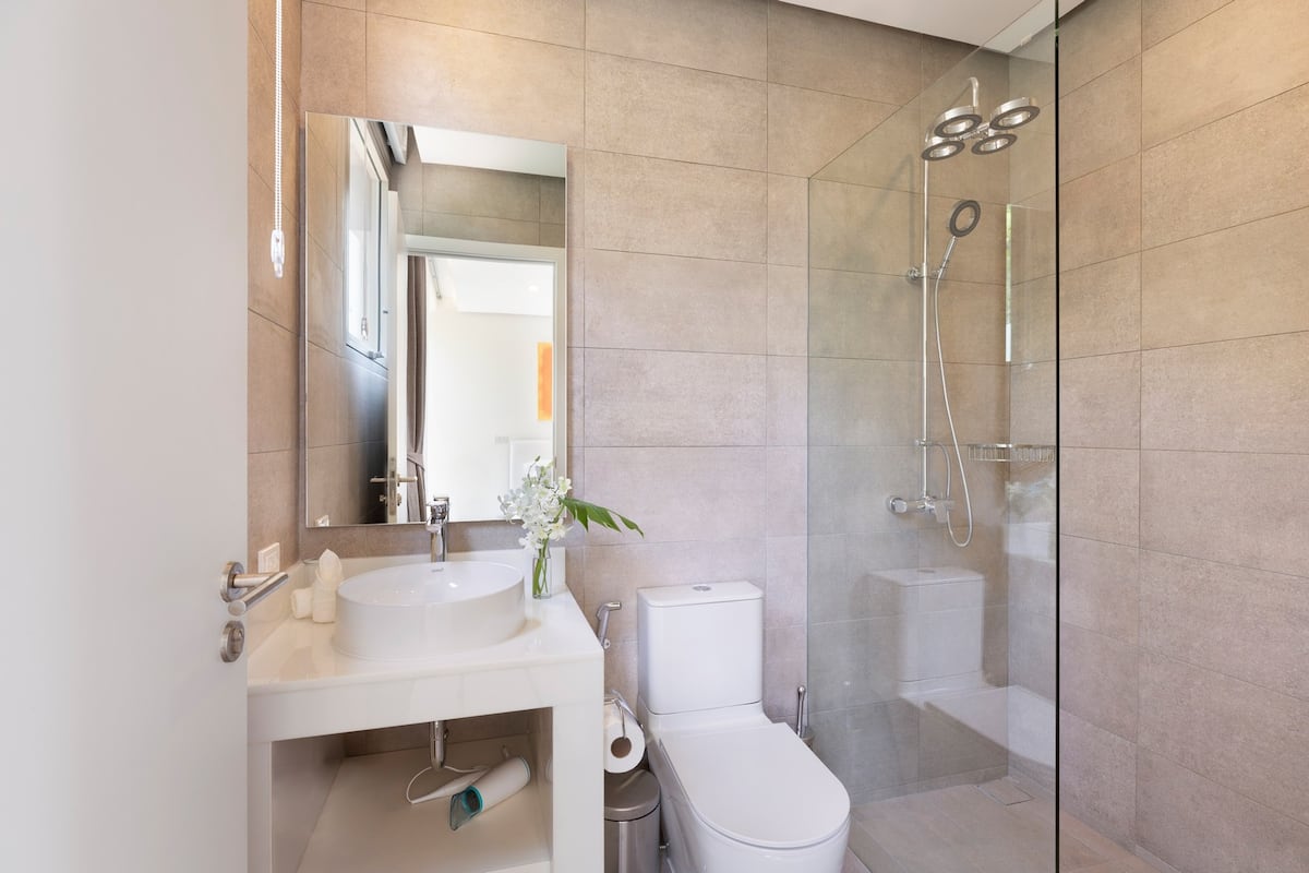 Trendy 4 Bedroom Seaview Pool Villa in Choeng Mon for sale