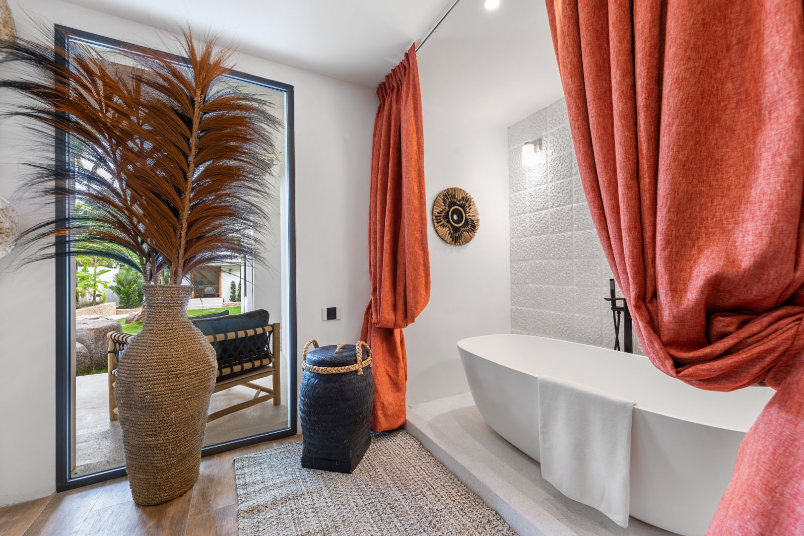 Villa Riverside – Luxury 5 Bedroom Balinese Tropical Retreat in Maenam for sale: Villa Riverside – Luxury 5 Bedroom Balinese Tropical Retreat in Maenam for sale