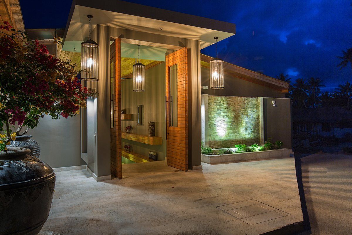 (SOLD) Villa Kirana by Pavana – Luxurious 6 Bedroom Beachfront Villa in Laem Sor for sale