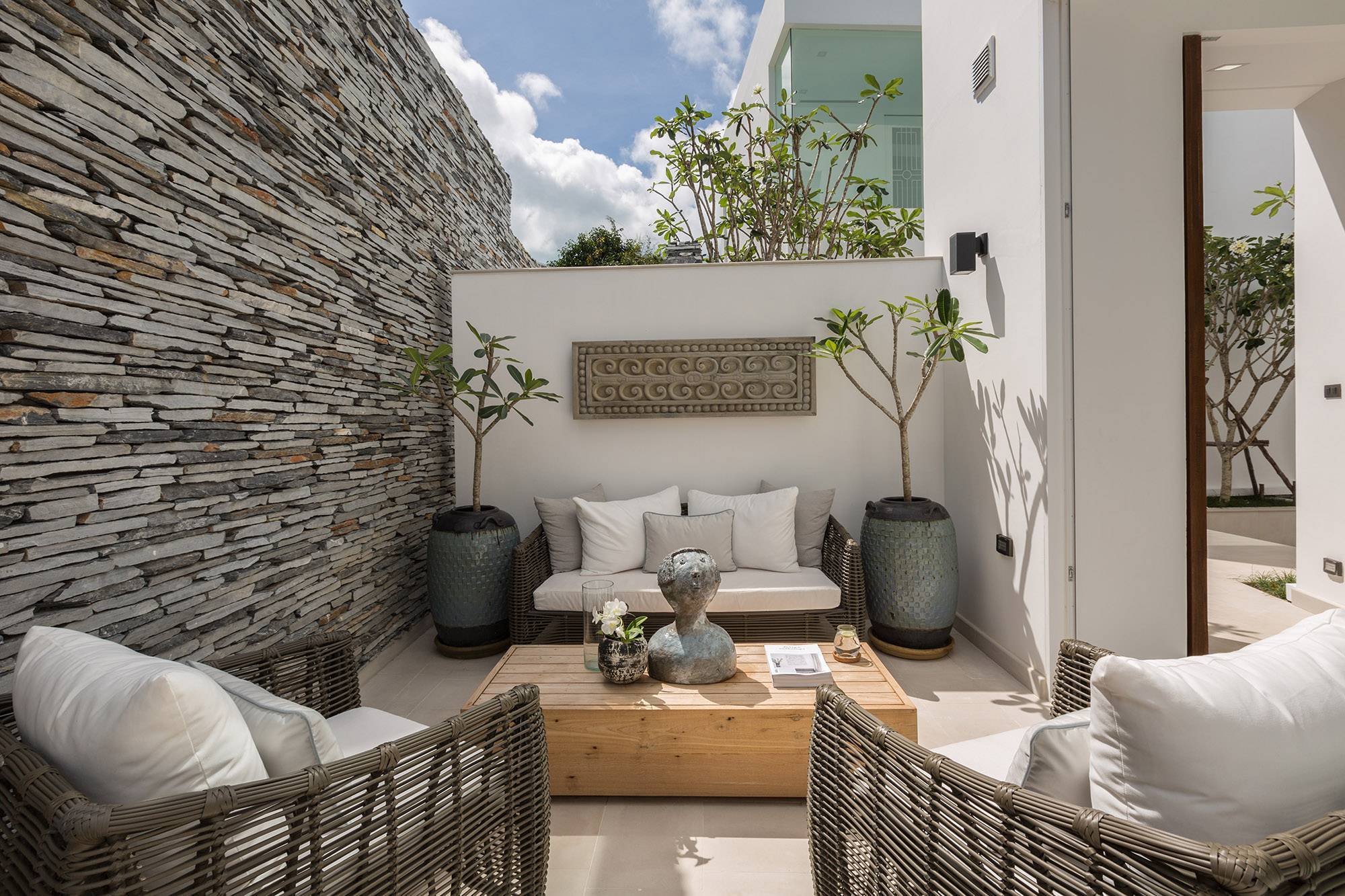 Michaela Residence - Luxury 2 bedroom Seaview Pool Villa in Plai Laem for sale