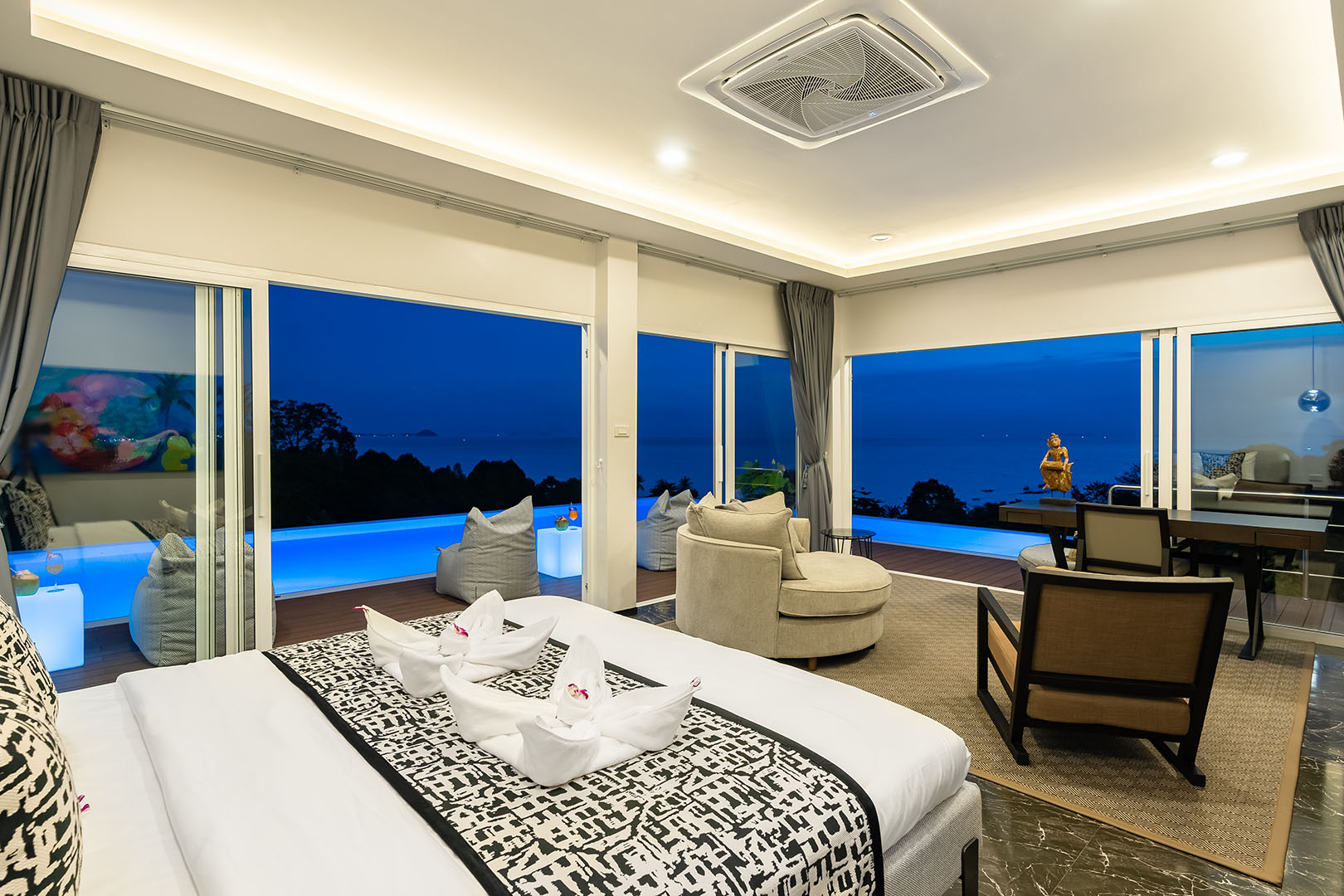 Substantial 9 Bedroom Seaview Pool Villa in Bang Makham for sale