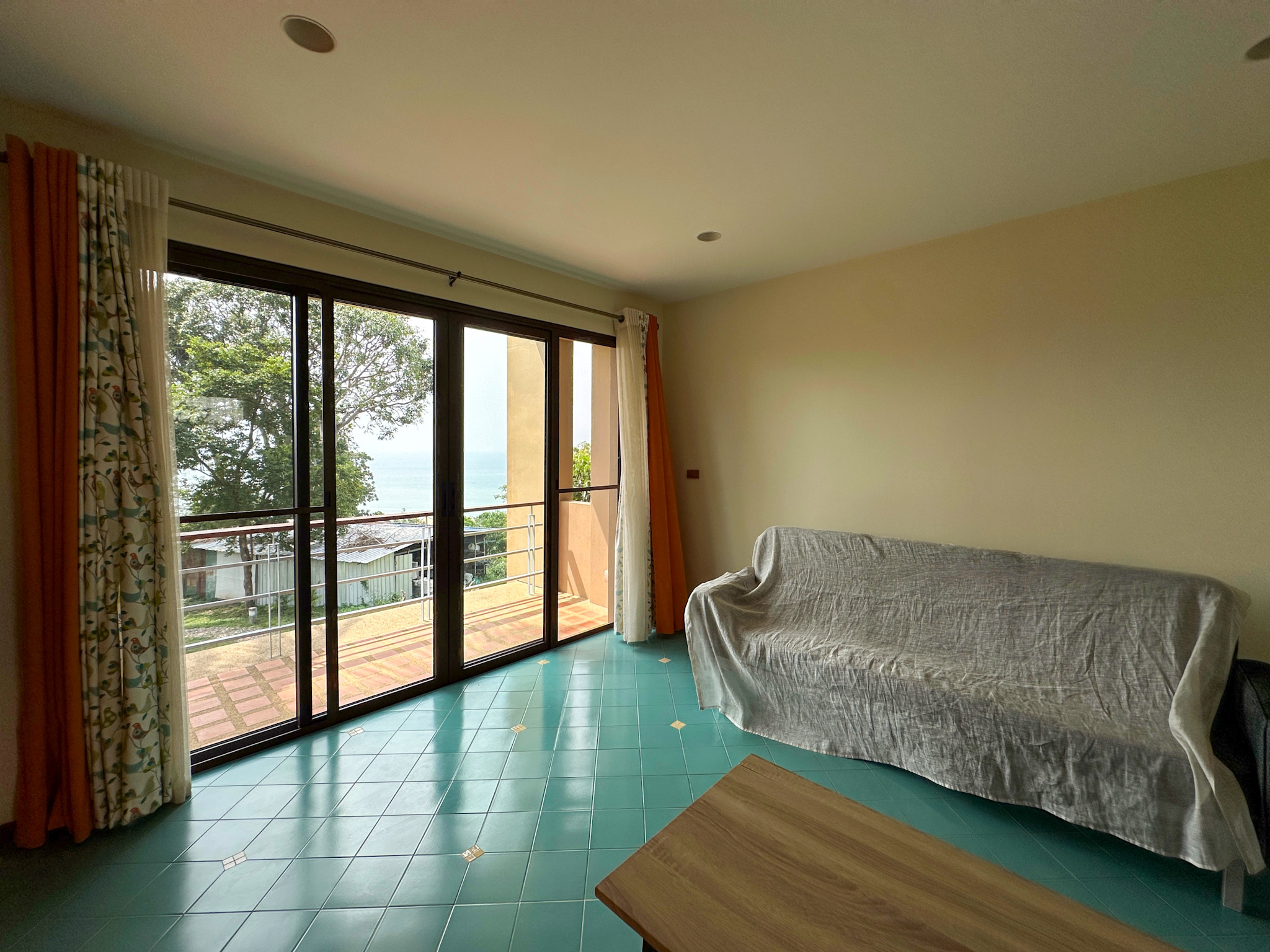 Multi-Building 8+1 Bedroom Seaview Pool Villa with Large Garden in Bang Makham for sale